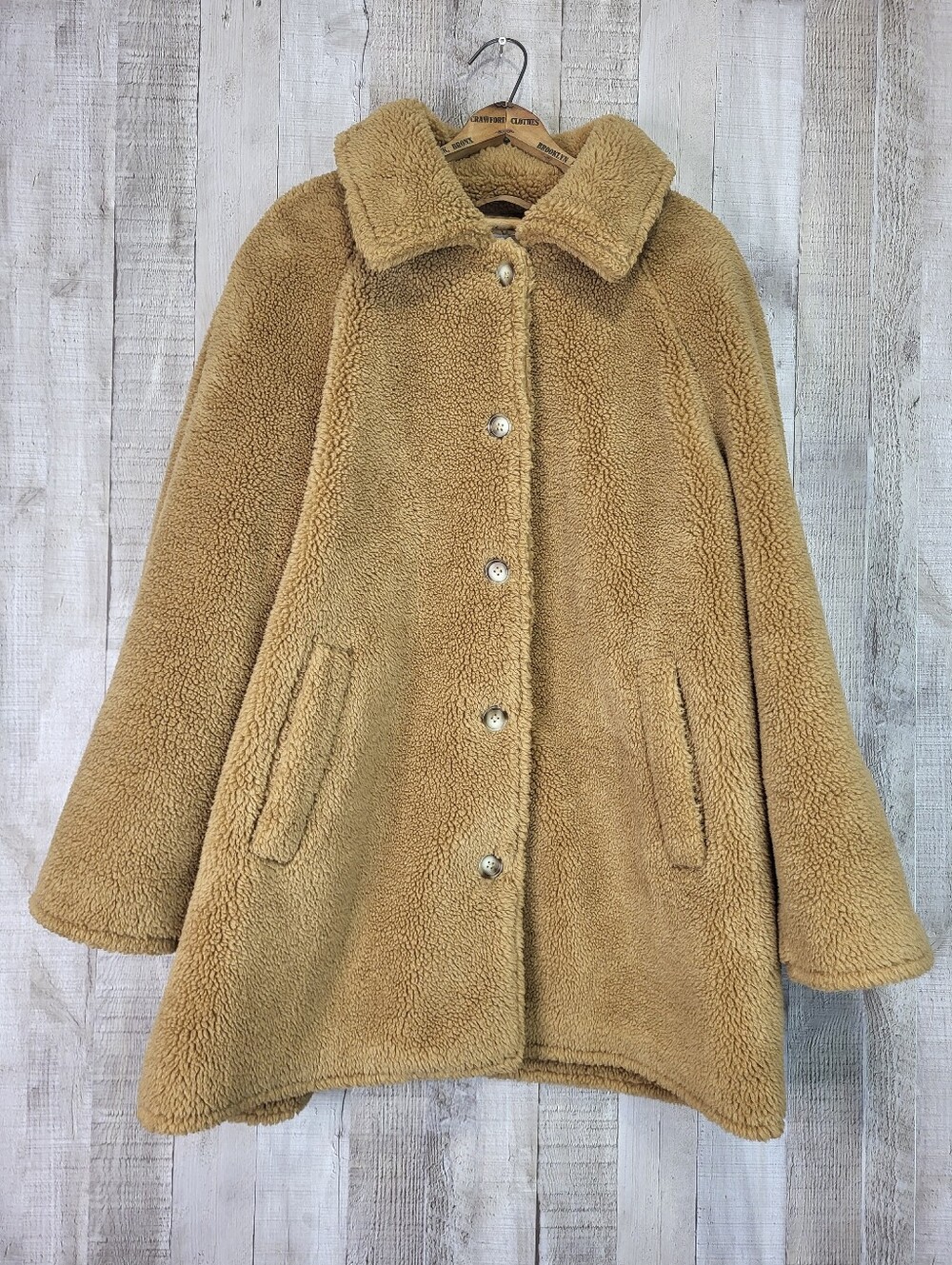 GAP Sherpa Teddy Jacket. Ladies Size Large. Warm & Cozy.